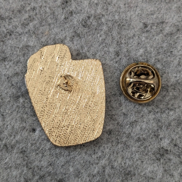 Glass of Space & Clouds Pin - Picture 2 of 3